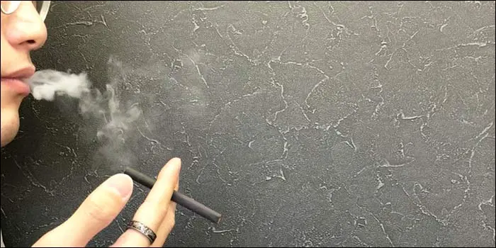 タバコの煙を肺に入れる肺喫煙の吸い方とやり方