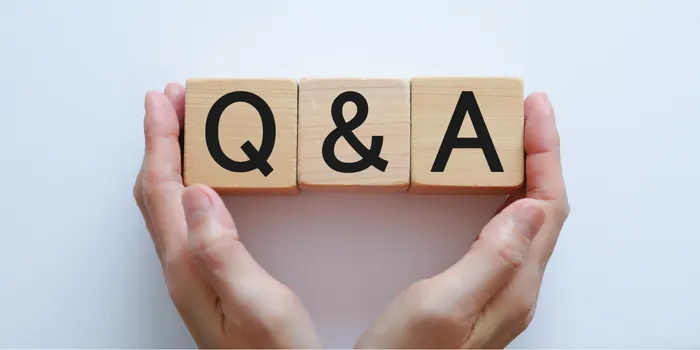 Q＆Aと書かれた木製ブロック